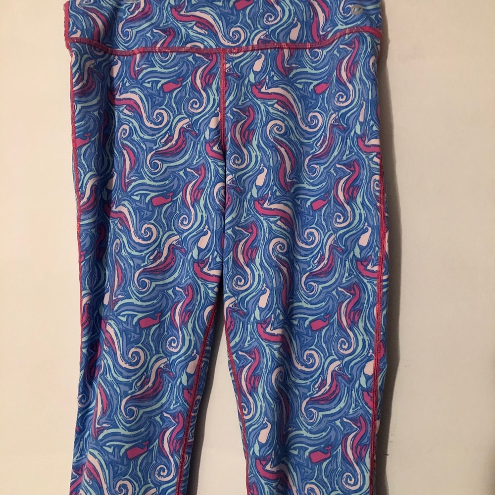 Vineyard Vines Seahorse Performance Leggings.